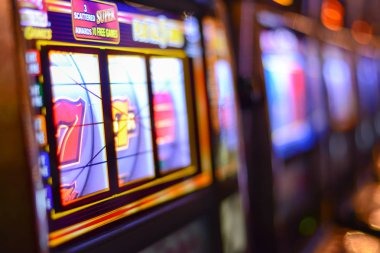 elemen33 Slot and table categories